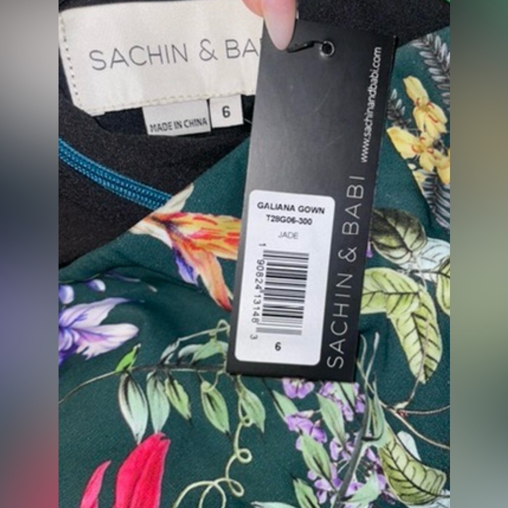 Sachin + Babi Galiana Off-The-Shoudler Green Floral Strapless Gown 💚0, 2, 6, 10 - Picture 12 of 12